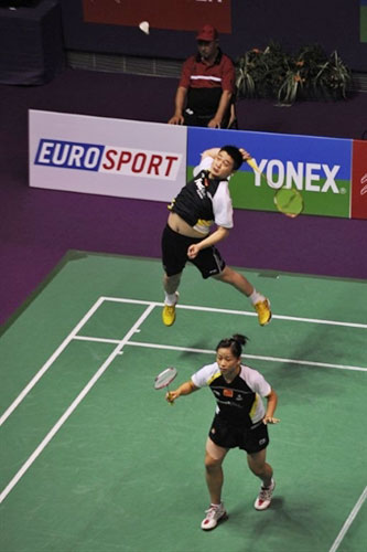 而巴特勒則 而巴特勒則