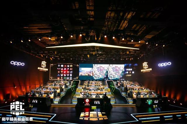 出现短暂的 出现短暂的