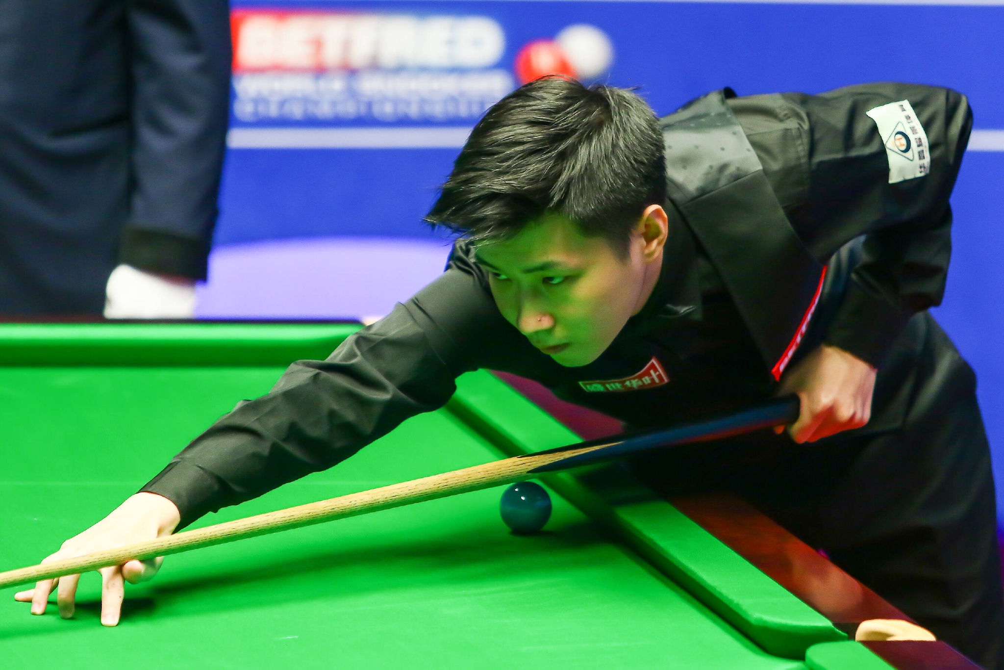 更具象征意 更具象征意